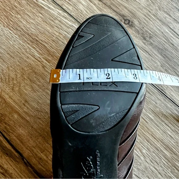 Life Stride Gamut Soft System Heeled Booties Pumps - Picture 11 of 12